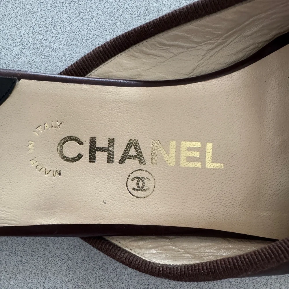 CHANEL Women's Two-Tone Brown and Black Ballerina Slides - Picture 5 of 8